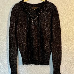 Love Tree Black Woman’s Sweater Size Small